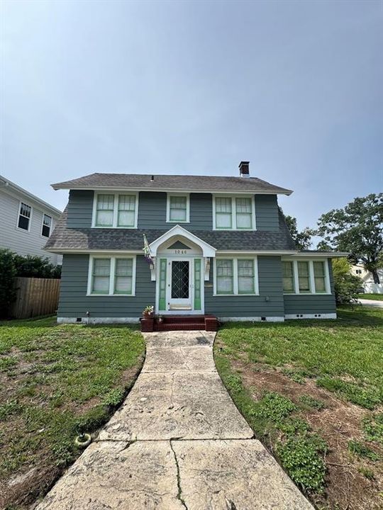 Vendido Recientemente: $525,000 (4 camas, 2 baños, 2044 Pies cuadrados)