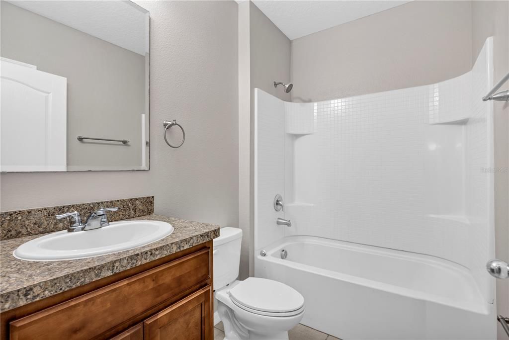 For Sale: $320,000 (3 beds, 2 baths, 1694 Square Feet)