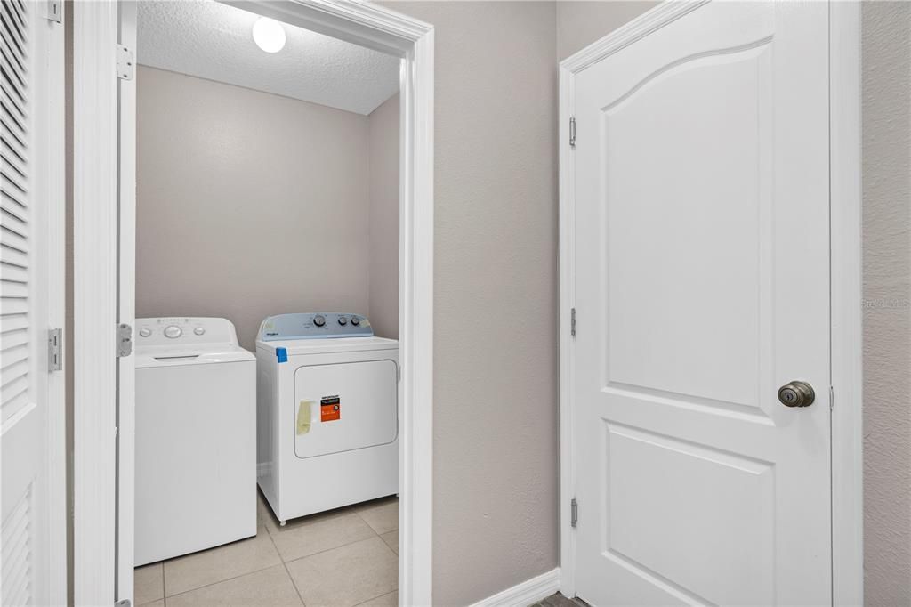 For Sale: $320,000 (3 beds, 2 baths, 1694 Square Feet)