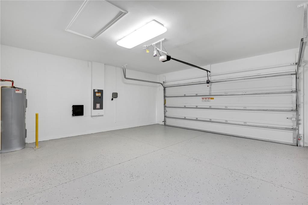 For Sale: $320,000 (3 beds, 2 baths, 1694 Square Feet)