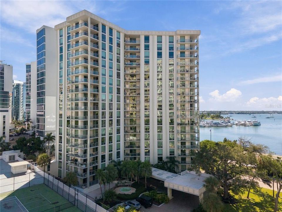 For Sale: $829,750 (2 beds, 2 baths, 1736 Square Feet)