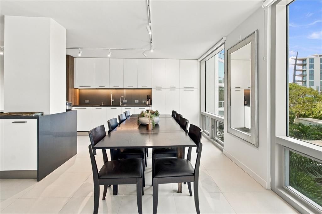 For Sale: $829,750 (2 beds, 2 baths, 1736 Square Feet)