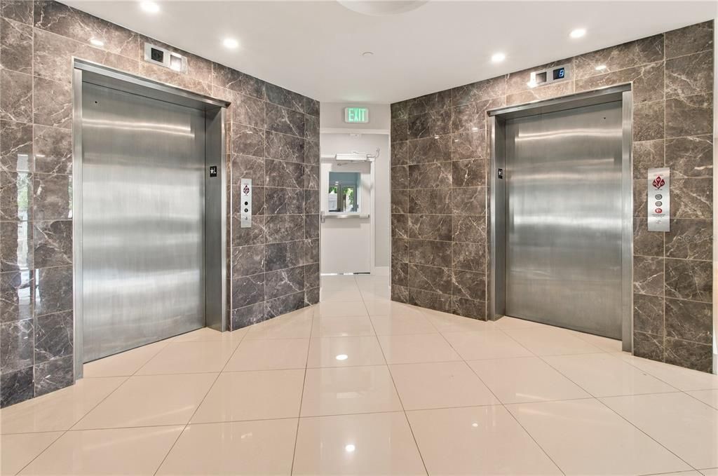 For Sale: $829,750 (2 beds, 2 baths, 1736 Square Feet)