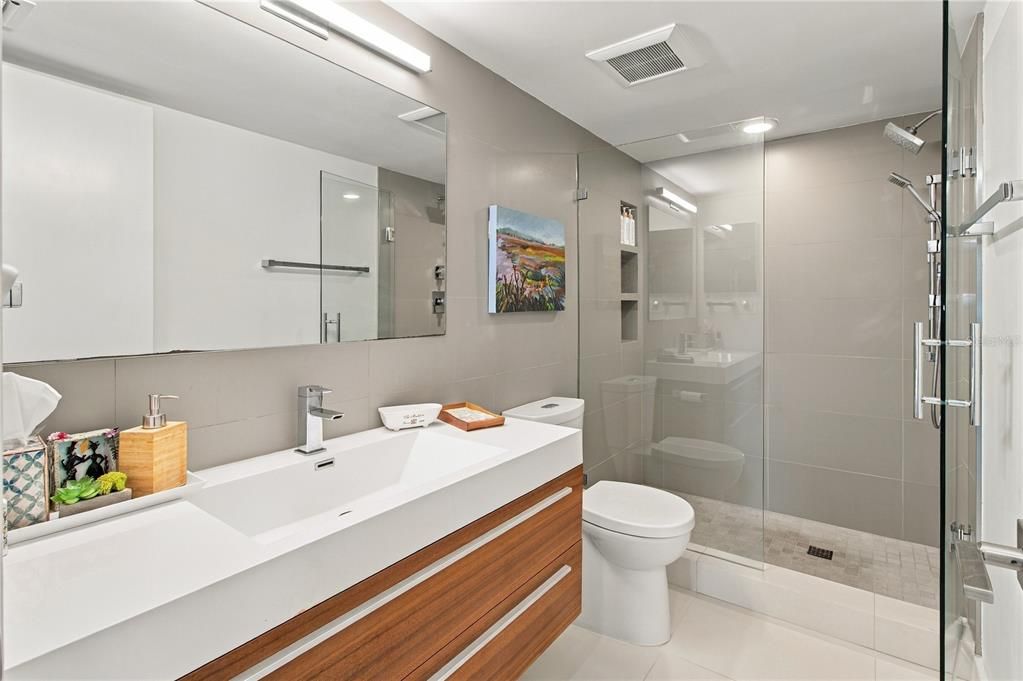 For Sale: $829,750 (2 beds, 2 baths, 1736 Square Feet)