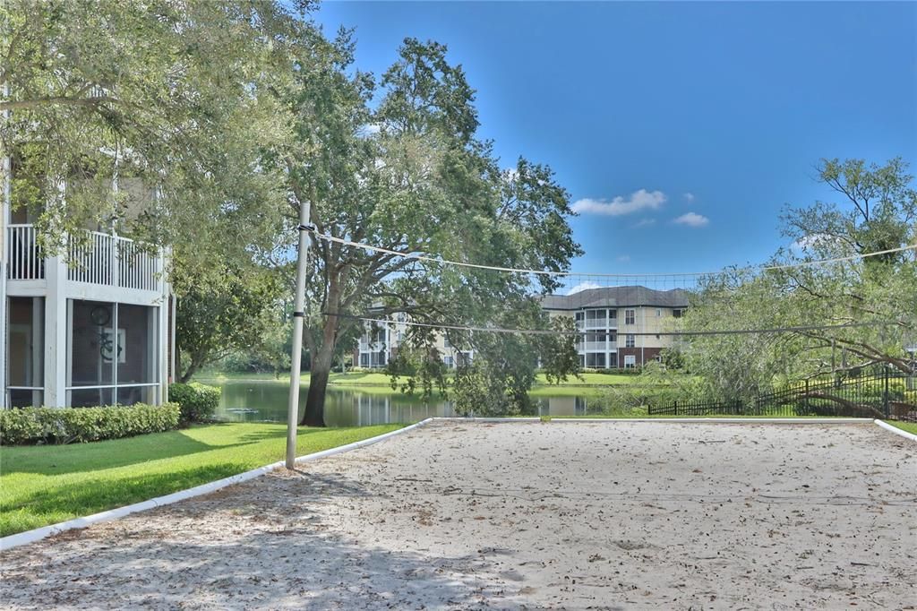 For Rent: $1,750 (2 beds, 2 baths, 990 Square Feet)