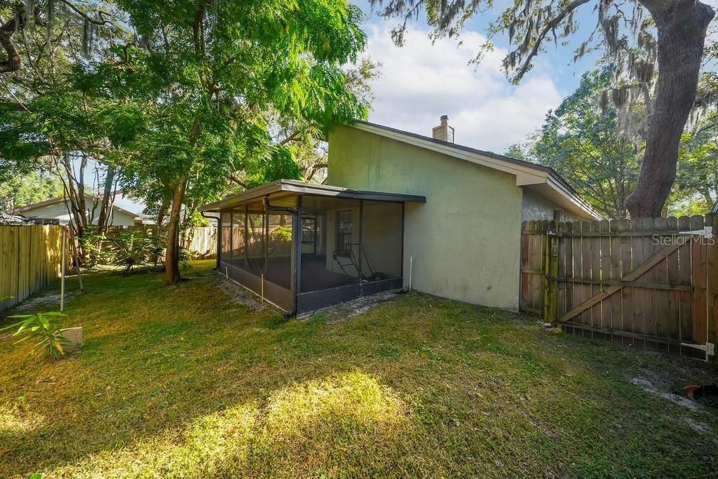 На продажу: $399,900 (3 спален, 2 ванн, 1417 Квадратных фут)