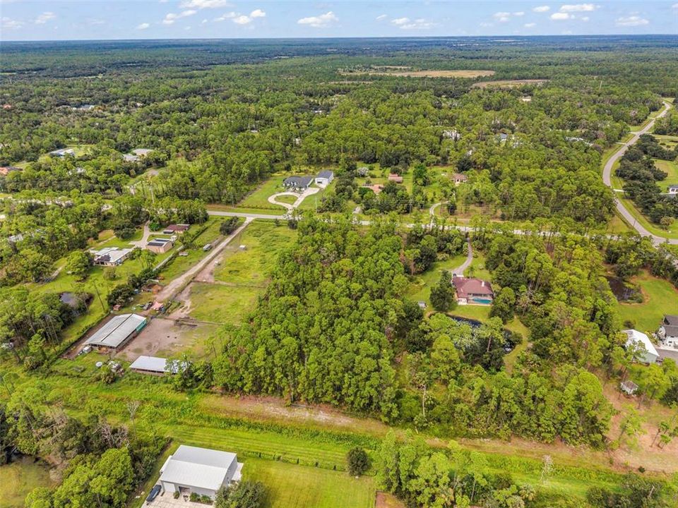 На продажу: $299,900 (3.01 acres)