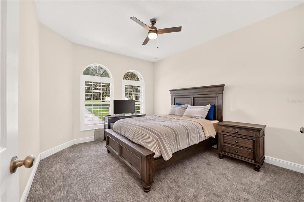 待售: $399,000 (4 贝兹, 3 浴室, 2313 平方英尺)