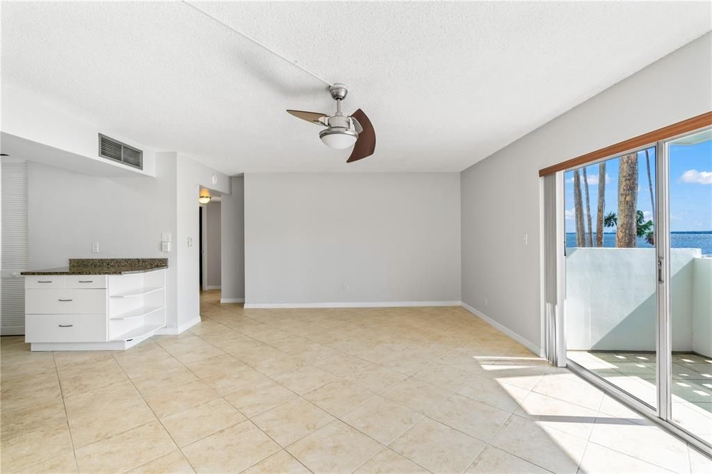 В аренду: $2,299 (1 спален, 1 ванн, 840 Квадратных фут)