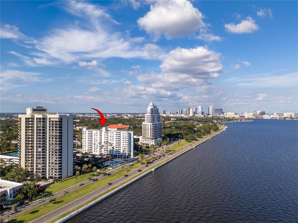 В аренду: $2,299 (1 спален, 1 ванн, 840 Квадратных фут)