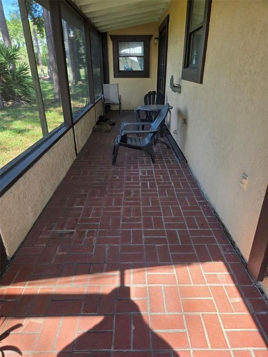 For Sale: $349,500 (3 beds, 3 baths, 2195 Square Feet)
