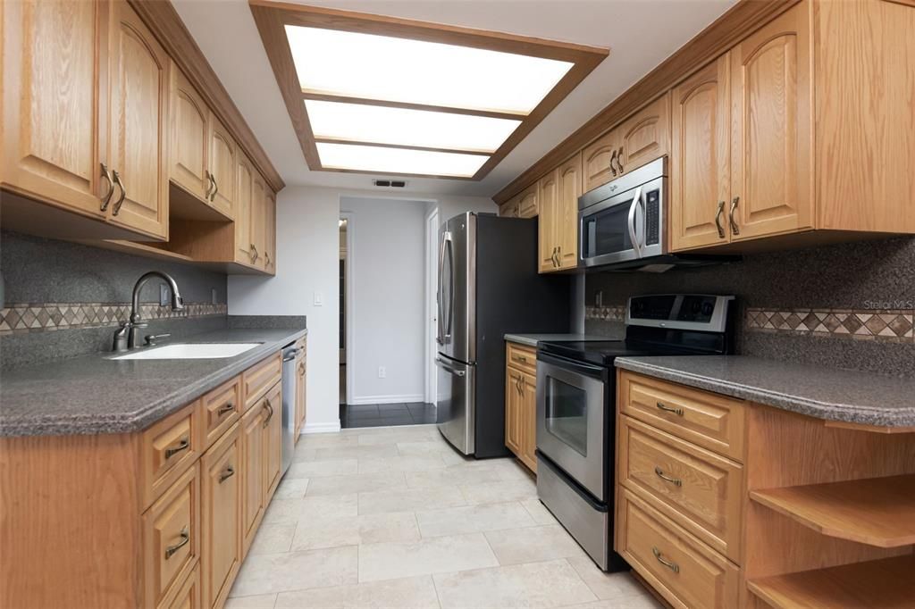 En Venta: $389,000 (3 camas, 2 baños, 1660 Pies cuadrados)