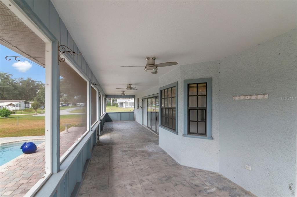 En Venta: $389,000 (3 camas, 2 baños, 1660 Pies cuadrados)