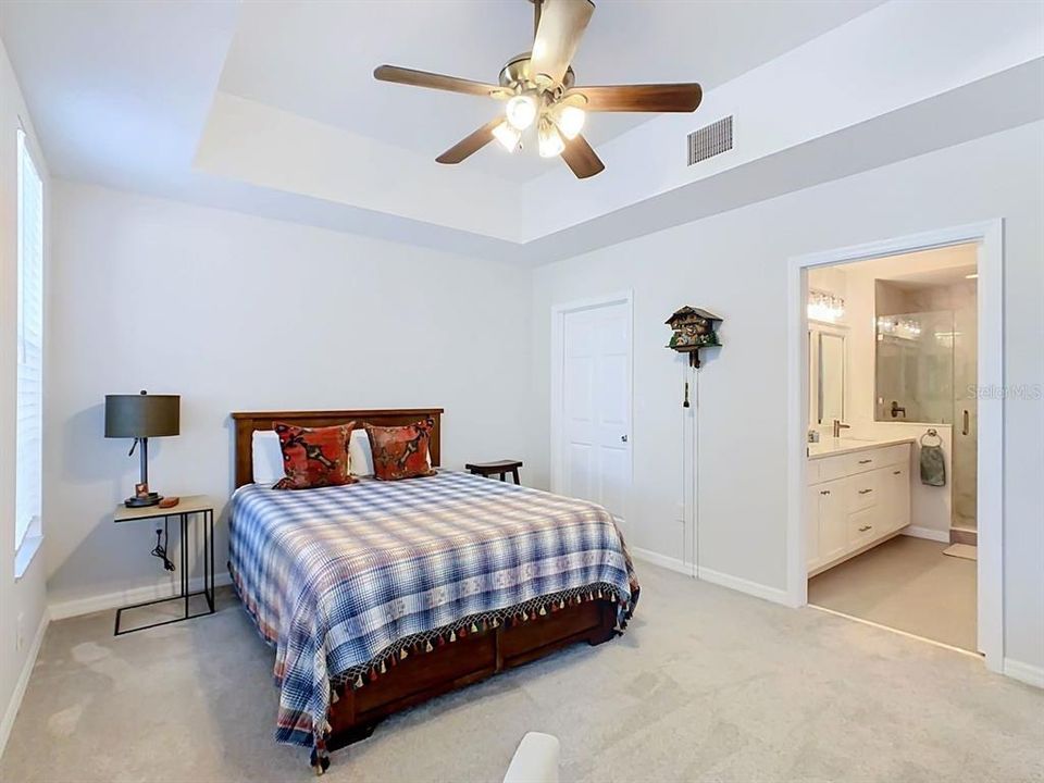 For Sale: $549,000 (3 beds, 2 baths, 1460 Square Feet)