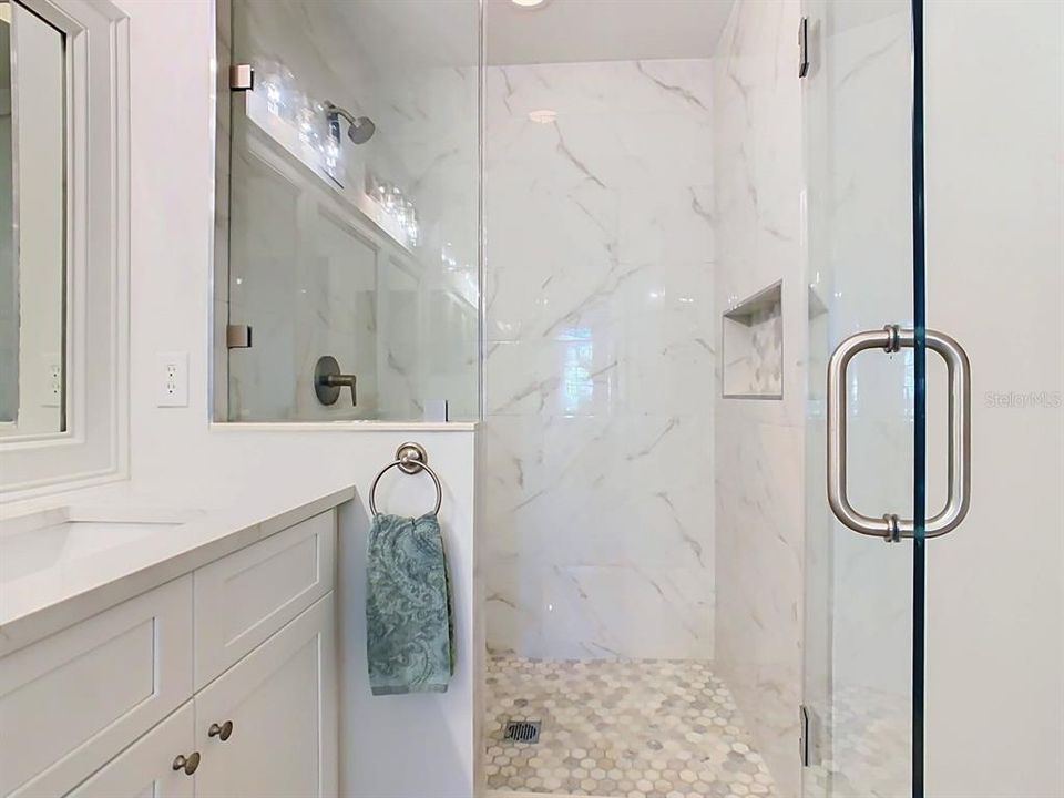 For Sale: $549,000 (3 beds, 2 baths, 1460 Square Feet)