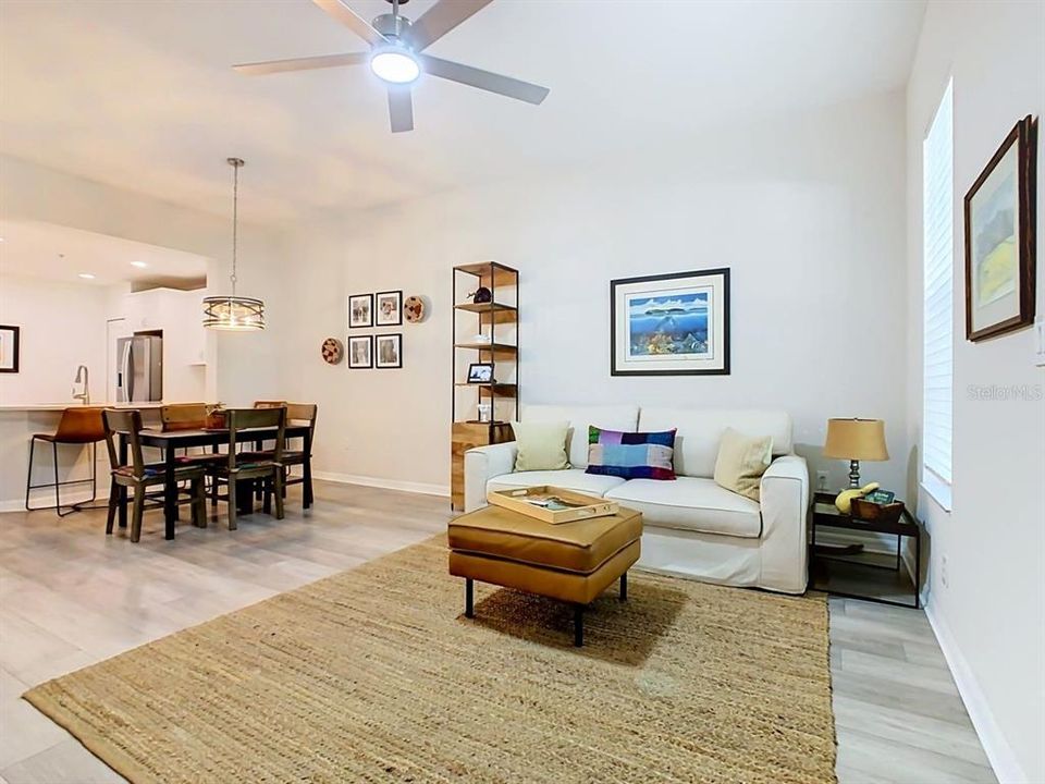 For Sale: $549,000 (3 beds, 2 baths, 1460 Square Feet)