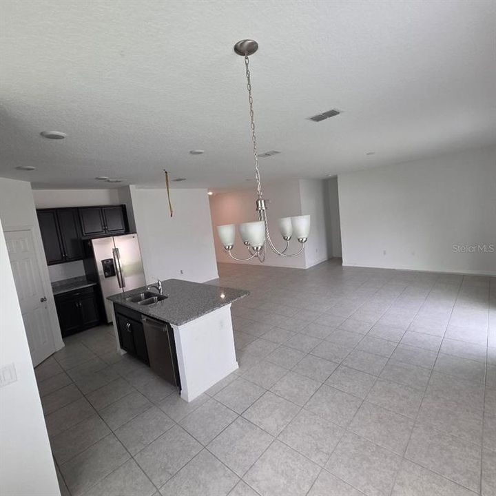 For Sale: $298,000 (4 beds, 2 baths, 1793 Square Feet)