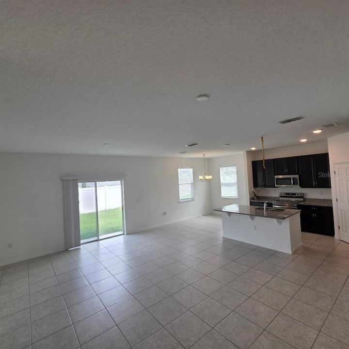 For Sale: $298,000 (4 beds, 2 baths, 1793 Square Feet)
