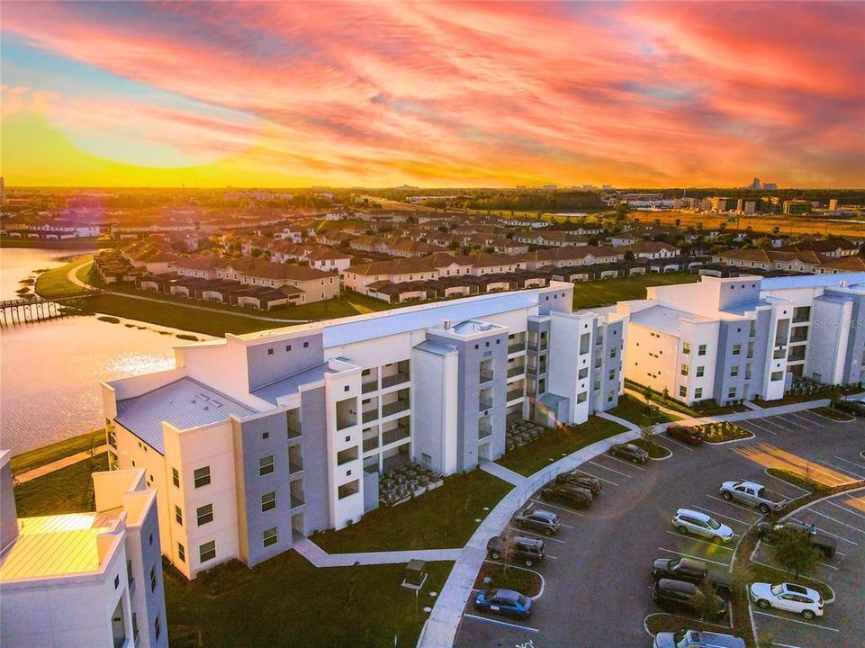На продажу: $325,000 (2 спален, 2 ванн, 1126 Квадратных фут)