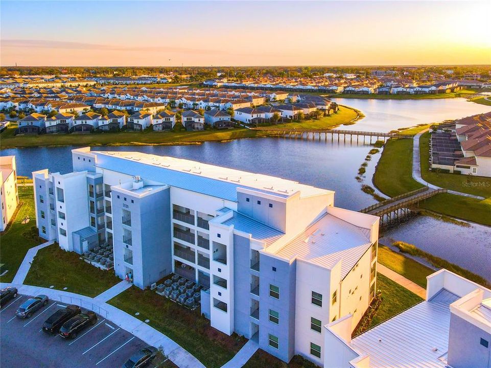 На продажу: $325,000 (2 спален, 2 ванн, 1126 Квадратных фут)