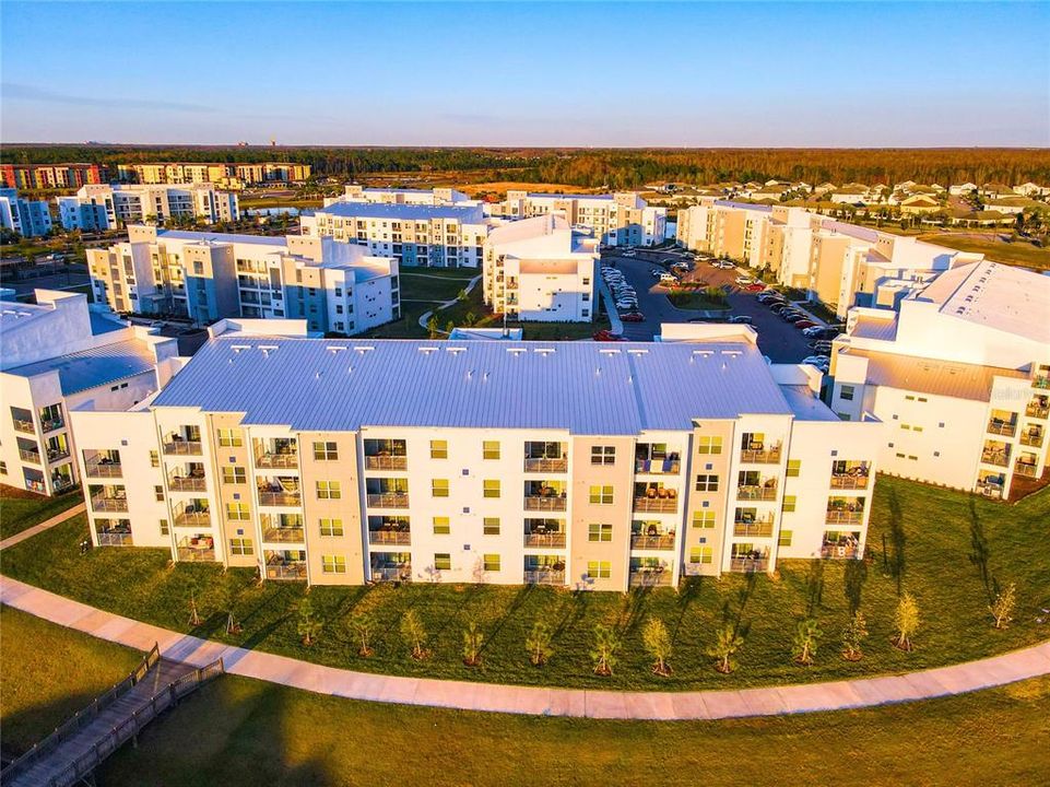 На продажу: $325,000 (2 спален, 2 ванн, 1126 Квадратных фут)