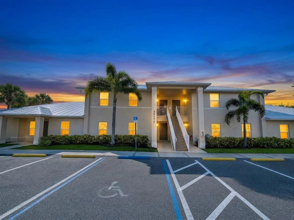 For Rent: $1,400 (2 beds, 2 baths, 1032 Square Feet)