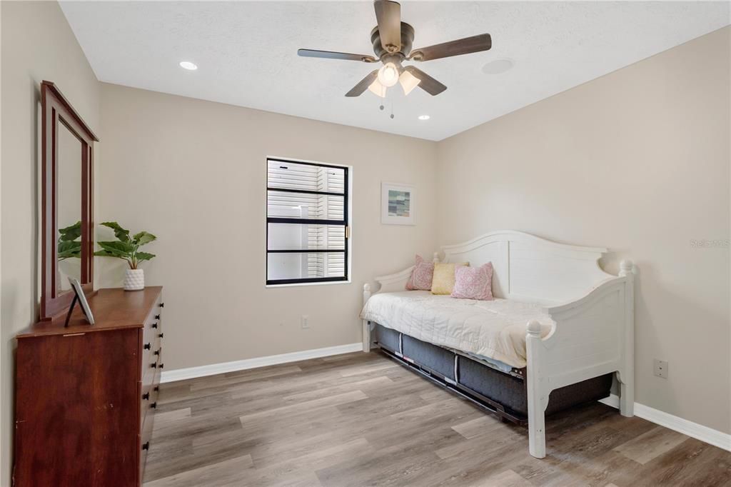 For Sale: $395,000 (4 beds, 2 baths, 2274 Square Feet)