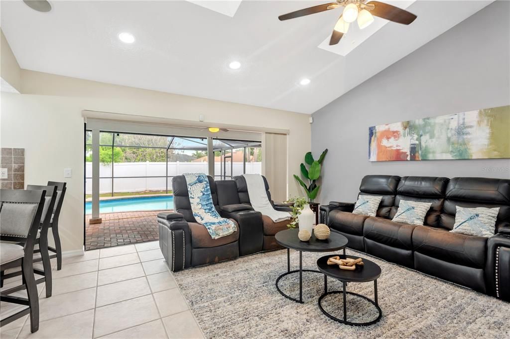 For Sale: $395,000 (4 beds, 2 baths, 2274 Square Feet)