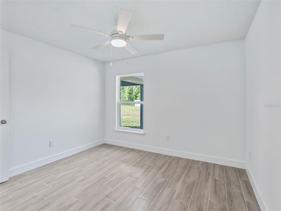 For Rent: $2,100 (3 beds, 2 baths, 1334 Square Feet)