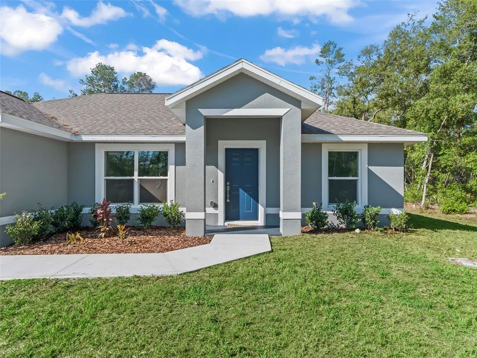 For Rent: $2,100 (3 beds, 2 baths, 1334 Square Feet)