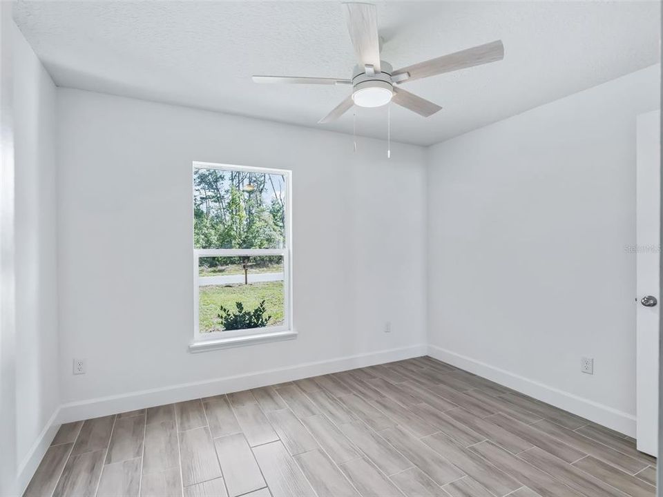 For Rent: $2,100 (3 beds, 2 baths, 1334 Square Feet)