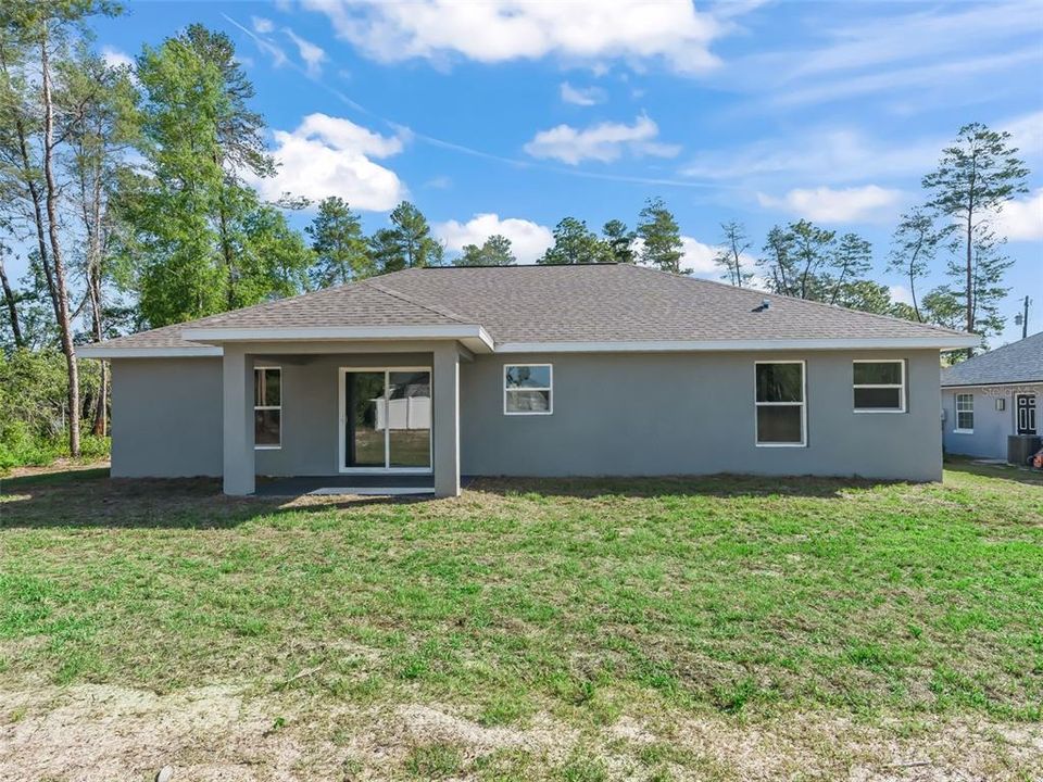 For Rent: $2,100 (3 beds, 2 baths, 1334 Square Feet)