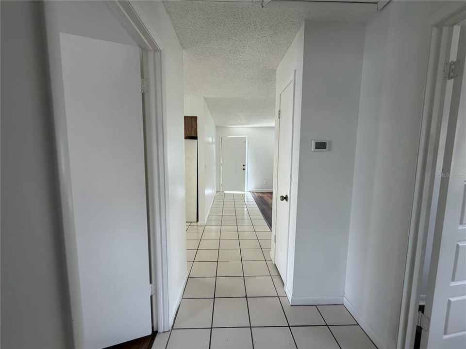 В аренду: $1,399 (2 спален, 1 ванн, 980 Квадратных фут)