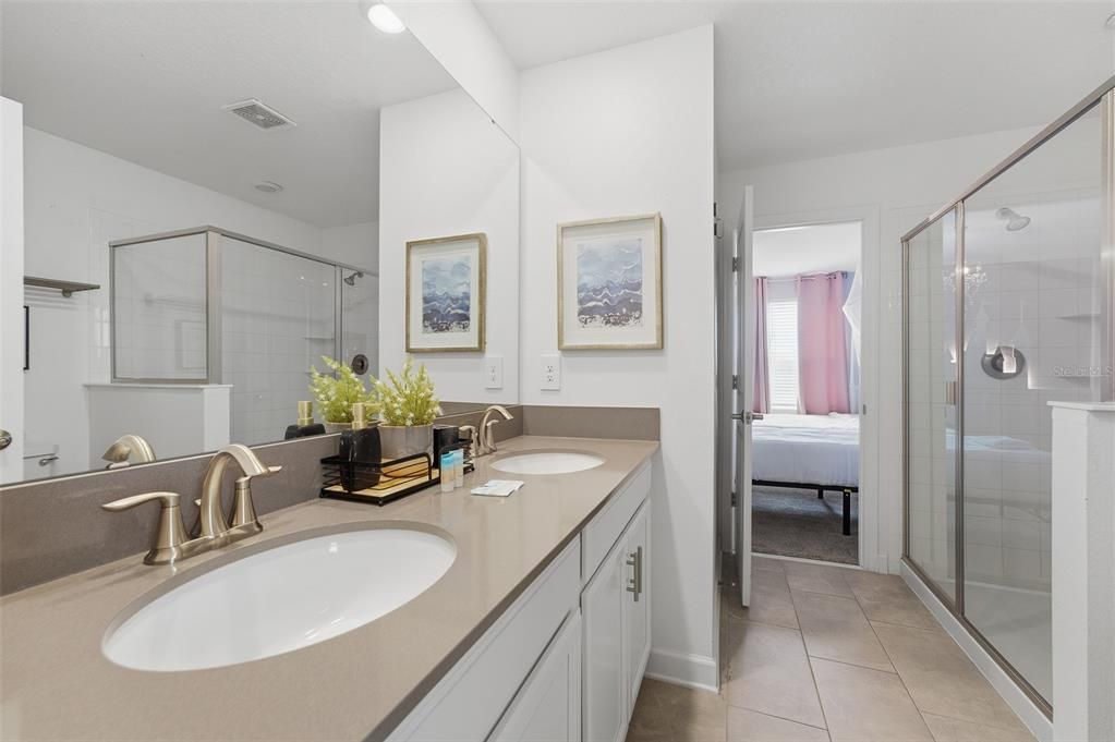 For Sale: $720,000 (9 beds, 5 baths, 4356 Square Feet)