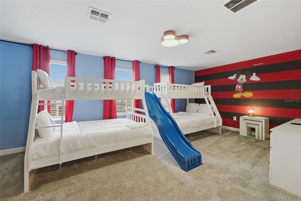 For Sale: $720,000 (9 beds, 5 baths, 4356 Square Feet)