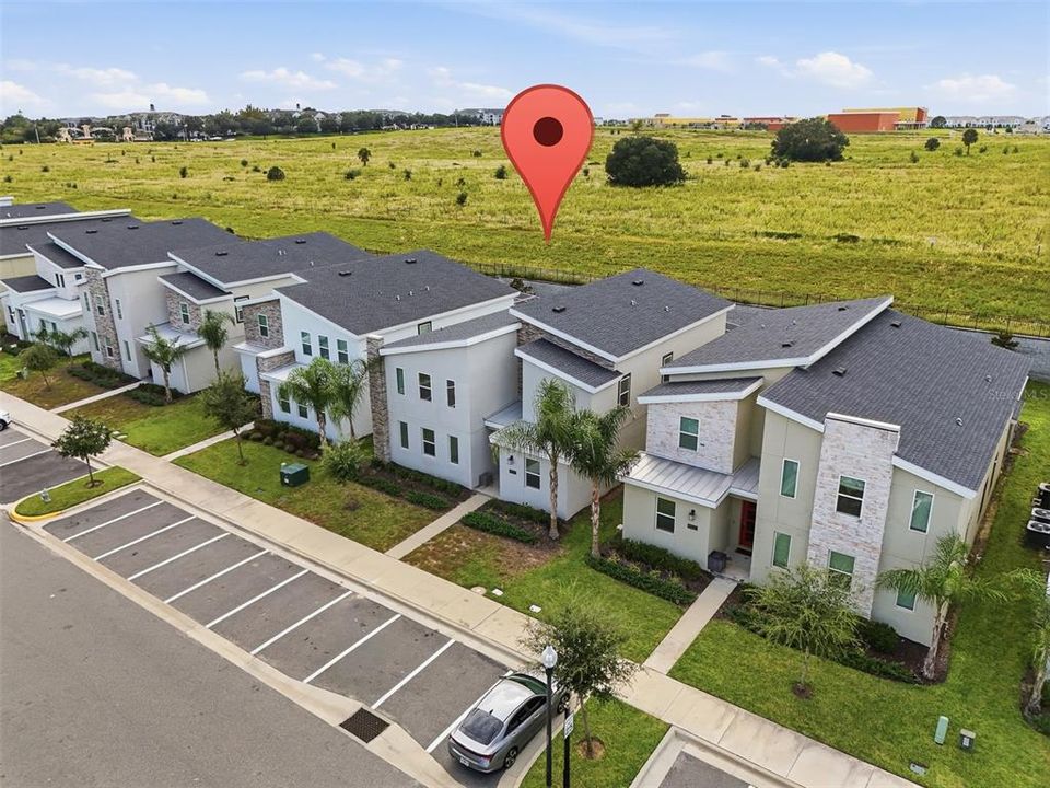 For Sale: $720,000 (9 beds, 5 baths, 4356 Square Feet)