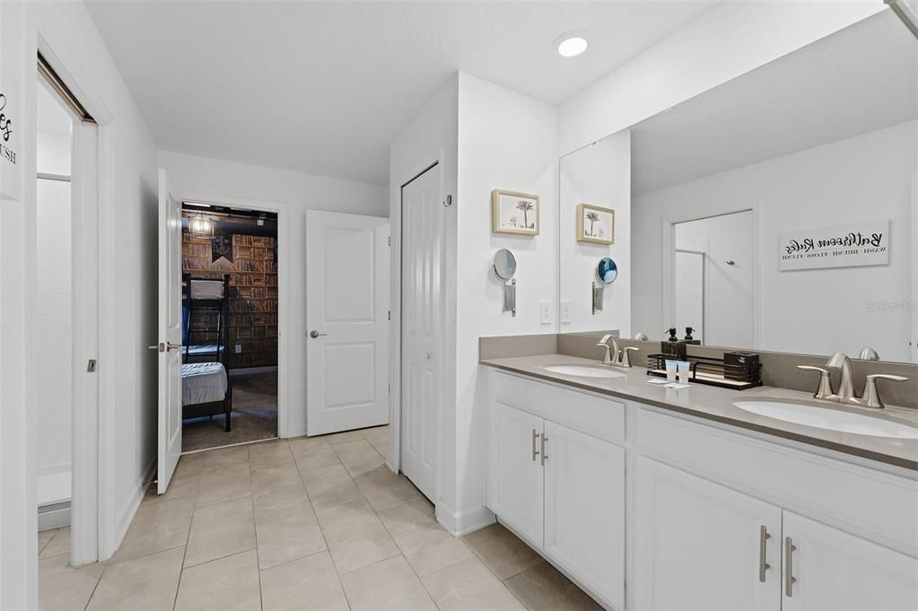 For Sale: $720,000 (9 beds, 5 baths, 4356 Square Feet)