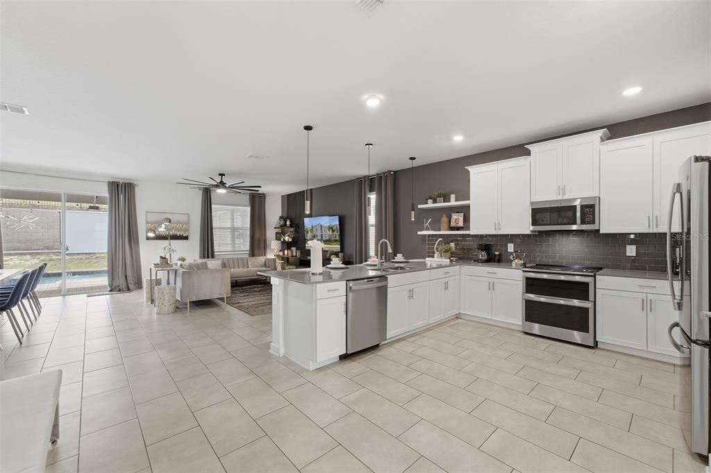 For Sale: $720,000 (9 beds, 5 baths, 4356 Square Feet)