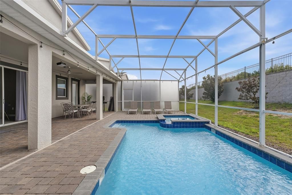 For Sale: $720,000 (9 beds, 5 baths, 4356 Square Feet)