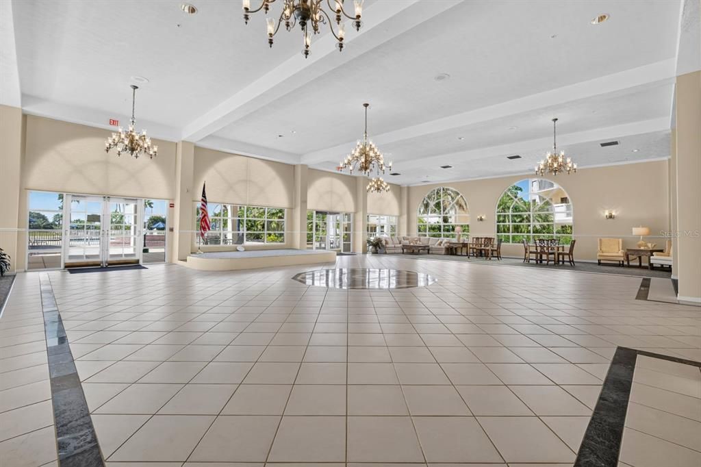For Sale: $639,000 (3 beds, 3 baths, 2675 Square Feet)