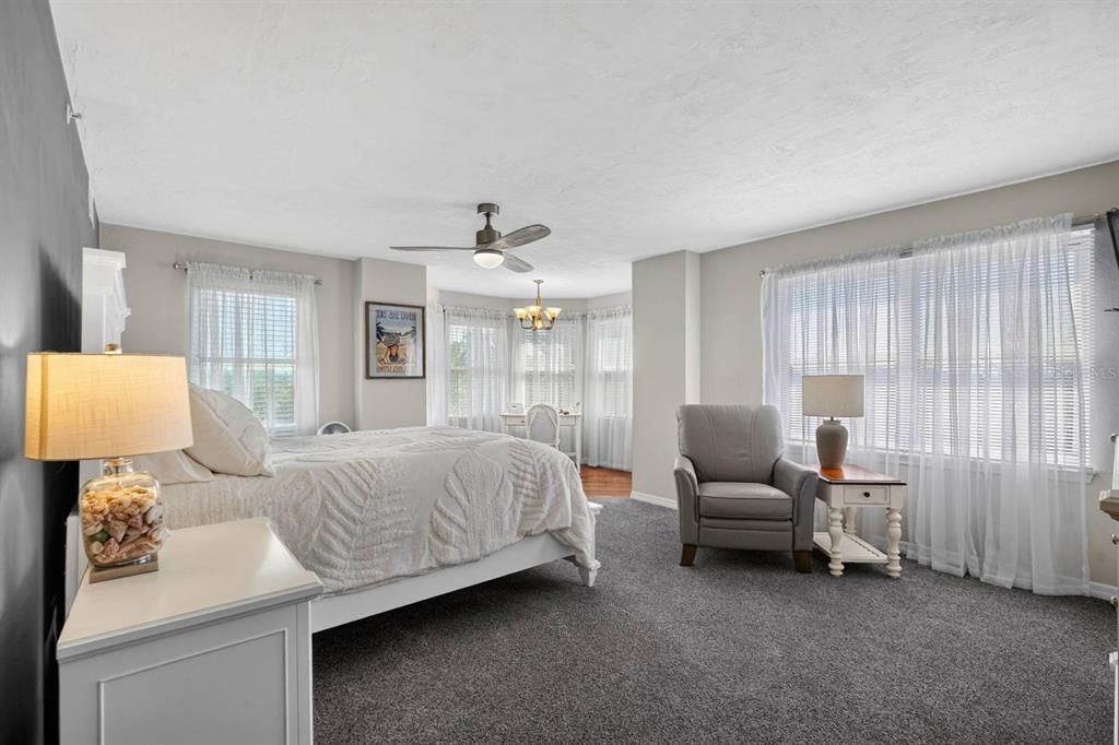 For Sale: $639,000 (3 beds, 3 baths, 2675 Square Feet)