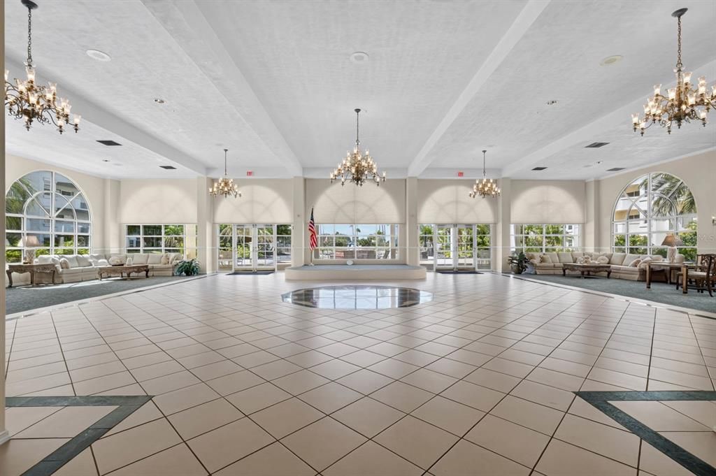 For Sale: $639,000 (3 beds, 3 baths, 2675 Square Feet)