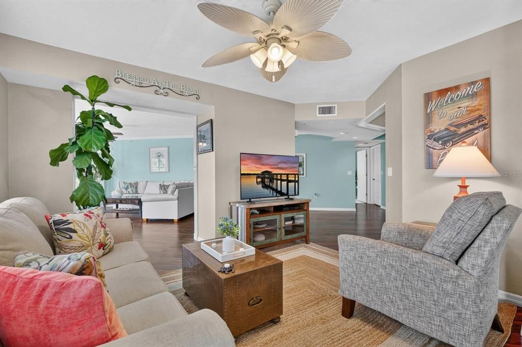 For Sale: $639,000 (3 beds, 3 baths, 2675 Square Feet)