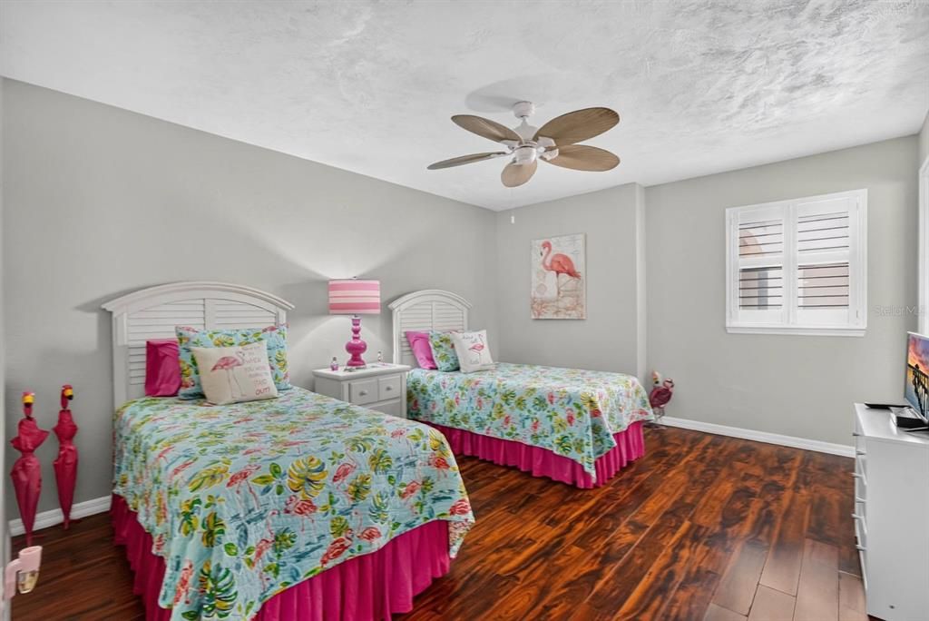 For Sale: $639,000 (3 beds, 3 baths, 2675 Square Feet)