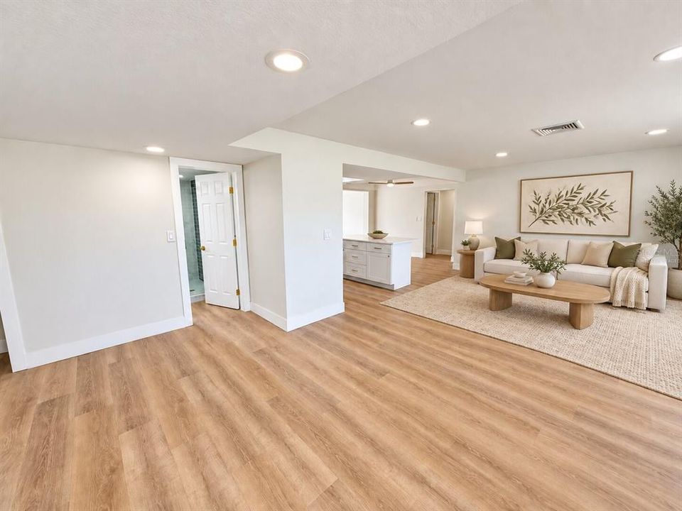 For Sale: $649,900 (3 beds, 2 baths, 1728 Square Feet)