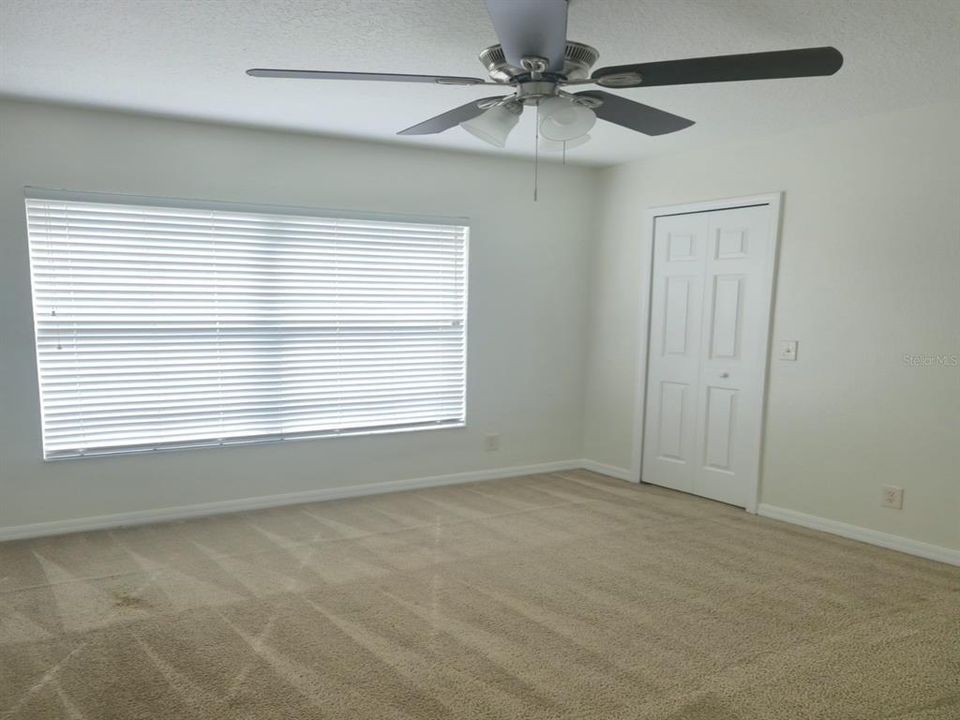 For Sale: $197,900 (3 beds, 2 baths, 1408 Square Feet)