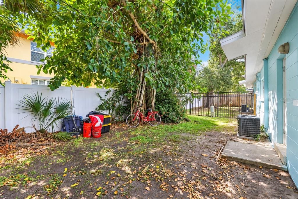 En Venta: $419,000 (4 camas, 0 baños, 1560 Pies cuadrados)