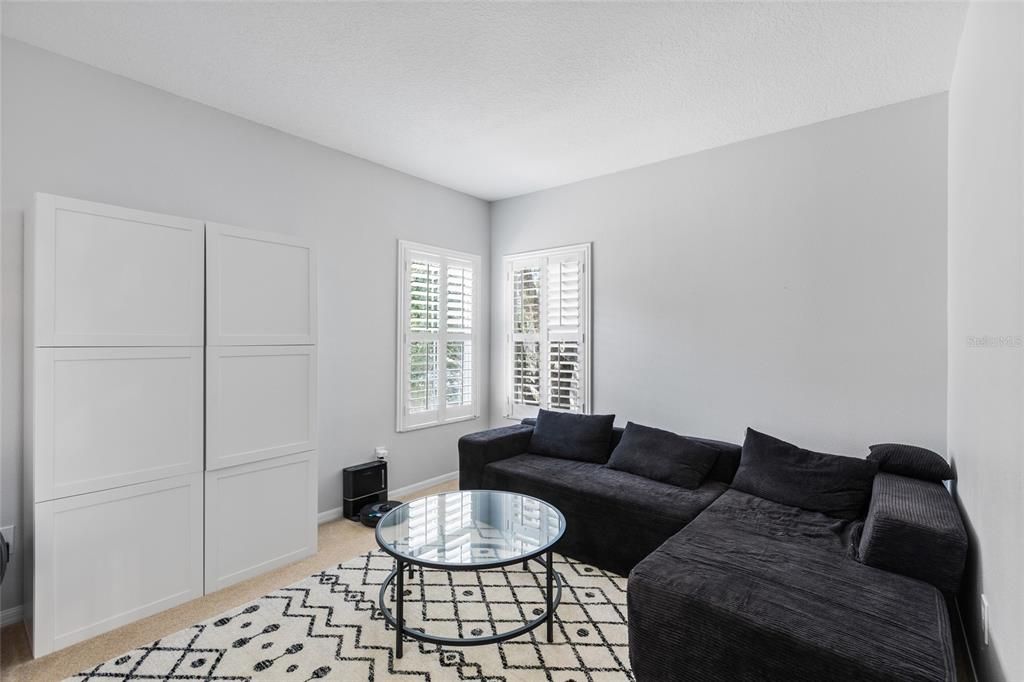 For Sale: $680,000 (6 beds, 4 baths, 3781 Square Feet)