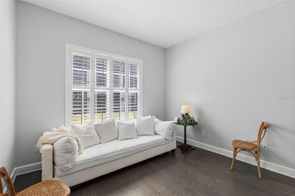 For Sale: $680,000 (6 beds, 4 baths, 3781 Square Feet)