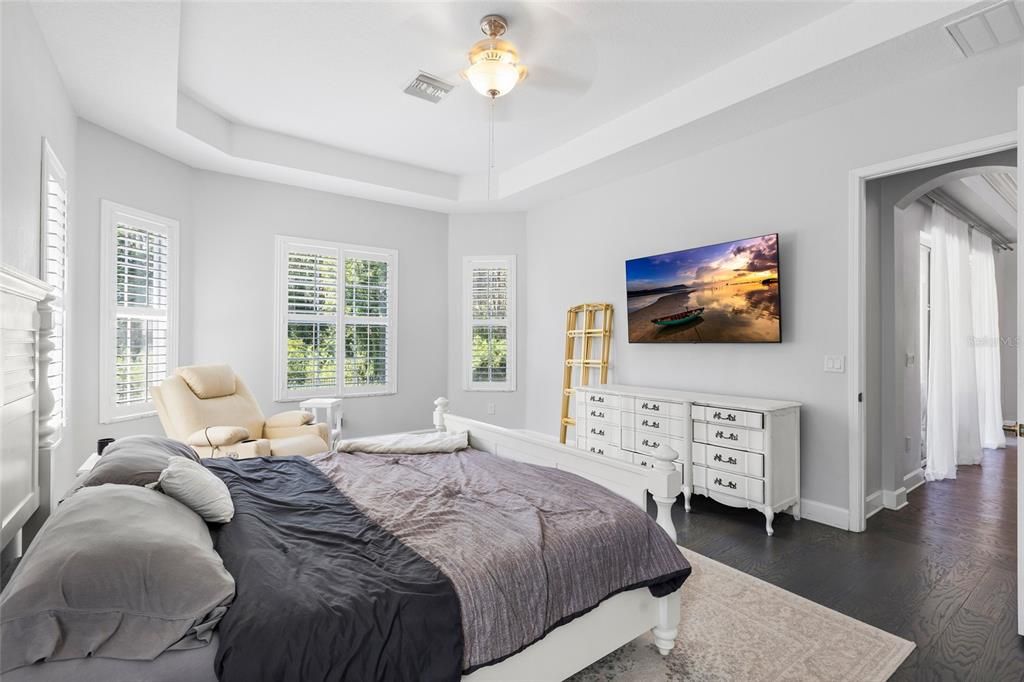 For Sale: $680,000 (6 beds, 4 baths, 3781 Square Feet)